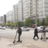 В Казахстане предлагают контролировать скорость самокатов